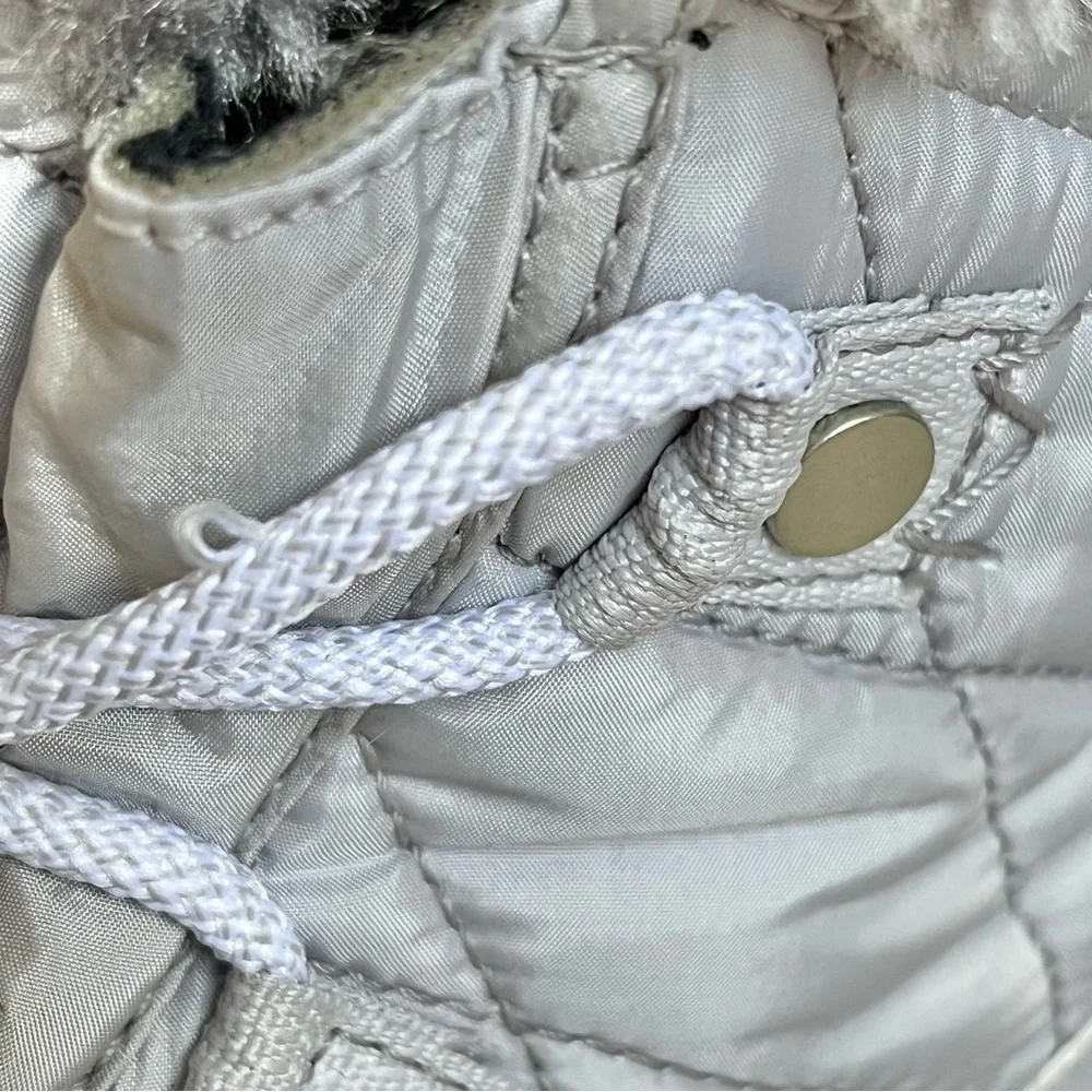 Columbia outdoor utilitarian